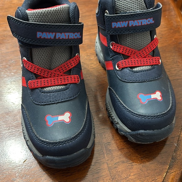 Paw patrol boots, size 10 worn once - Picture 2 of 6
